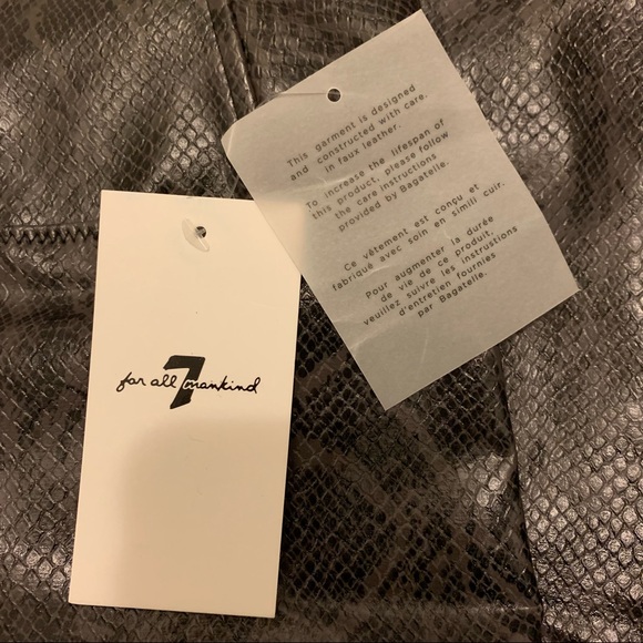 NWT 7 For All Mankind Black Gray Snakeskin Python Faux Leather Leggings - Small - Picture 7 of 10